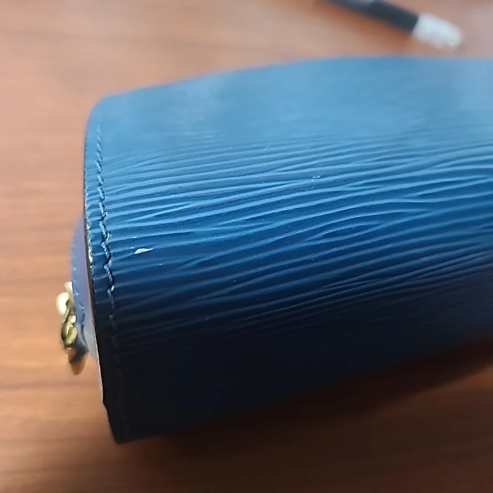 Louis vuitton EPI blue zipper pouch - Picture 8 of 13